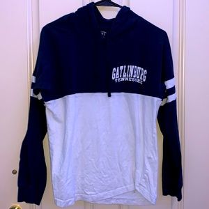 GATLINBURG TENNESSEE - long sleeve w/hood